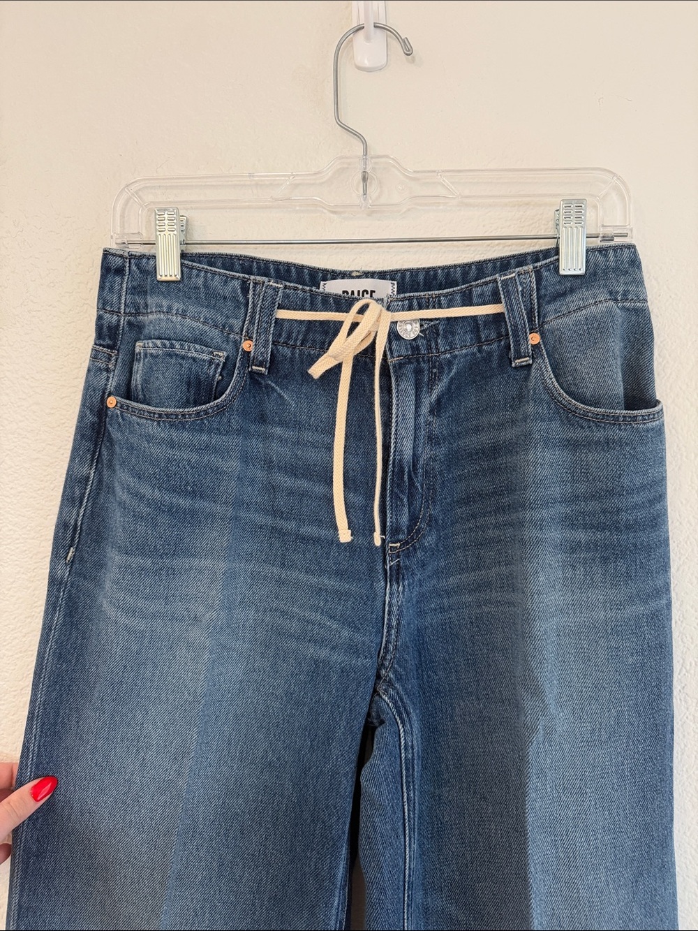 PAIGE Zoey 31” Tie High-Rise Wide-Leg Jeans in Serenite Size 26 - Picture 3 of 10